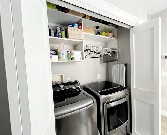 $725,000 | 6 East Commons Drive, Unit 6, Hadley, MA 01035