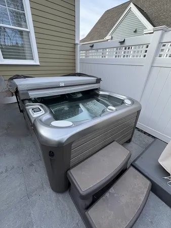 $725,000 | 6 East Commons Drive, Unit 6, Hadley, MA 01035