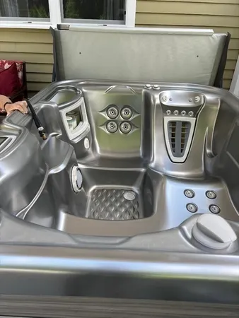 $725,000 | 6 East Commons Drive, Unit 6, Hadley, MA 01035