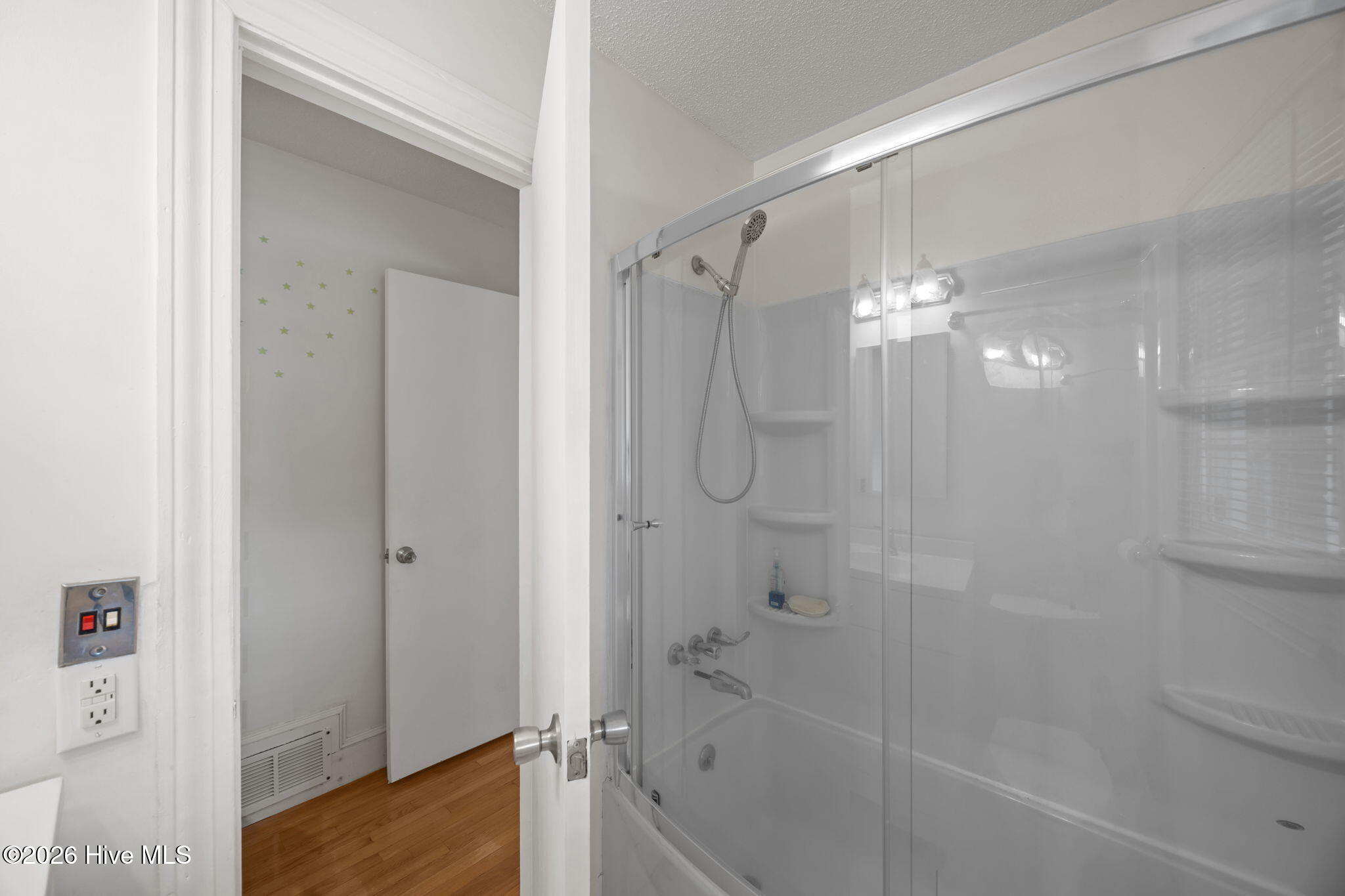 709 Hooker Road Greenville, NC 27834 - Photo 19 of 41 21-web-or-mls-BLS_0036