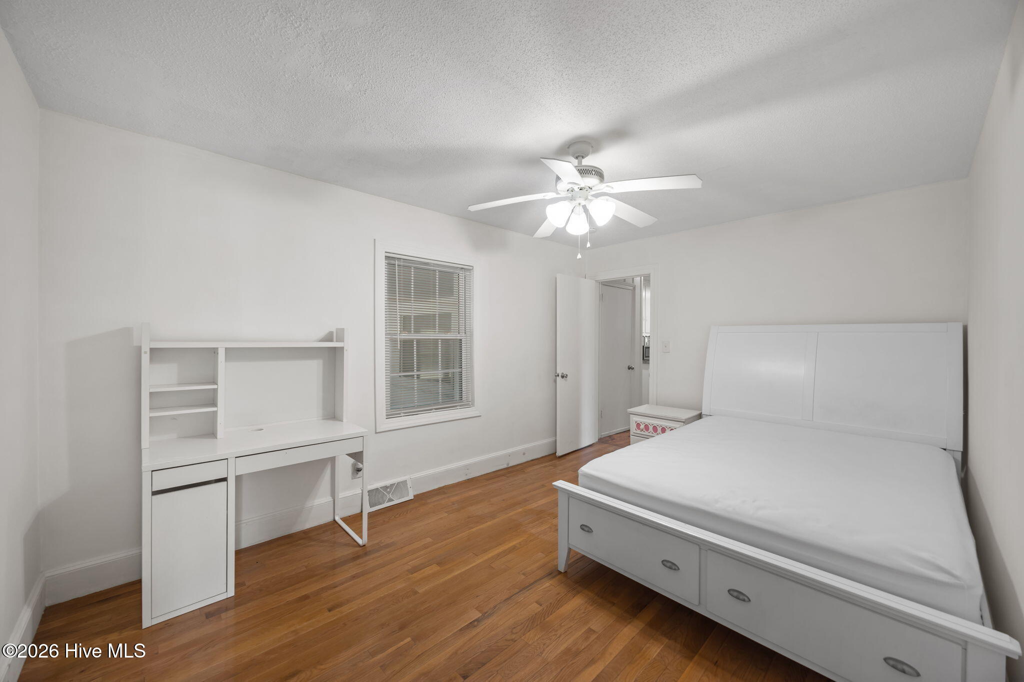 709 Hooker Road Greenville, NC 27834 - Photo 25 of 41 29-web-or-mls-BLS_0060