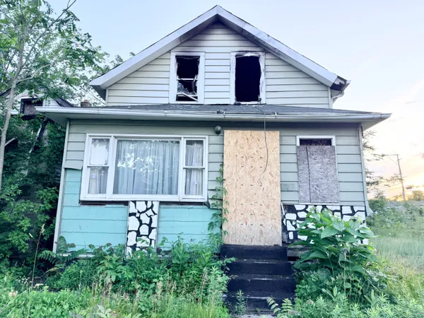 $9,000 | 2524 Tyler Street, Gary, IN 46407