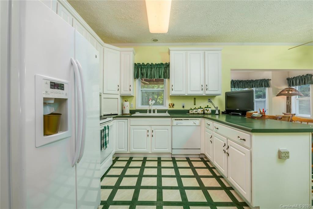 401 Cabe Road Sylva, NC 28779 - Photo 14 of 31 Gallery Image 14