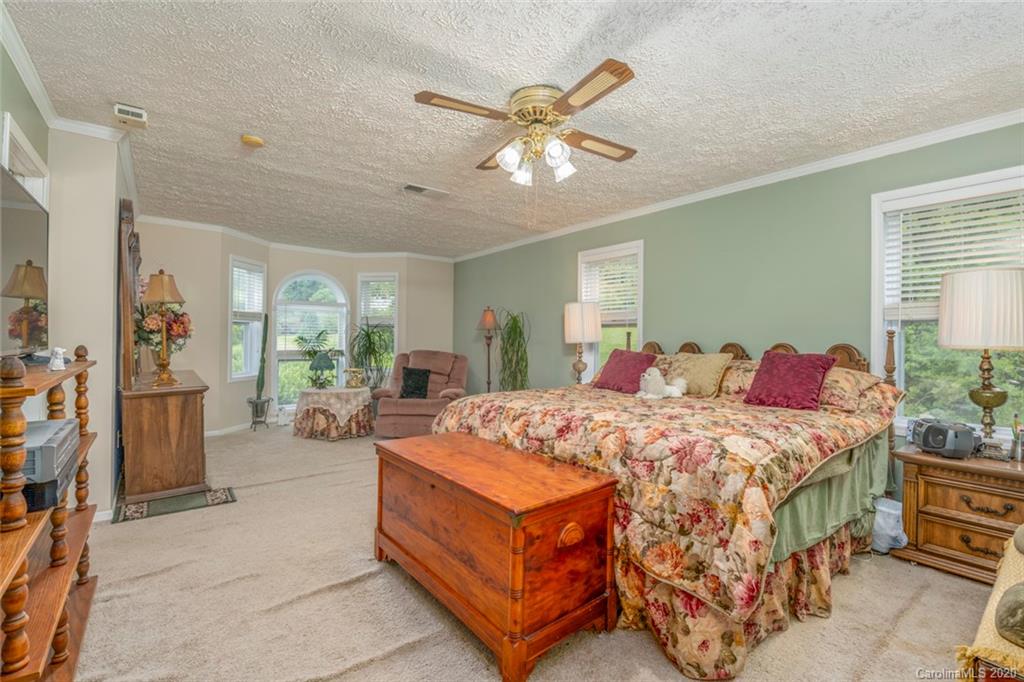 401 Cabe Road Sylva, NC 28779 - Photo 29 of 31 Gallery Image 29