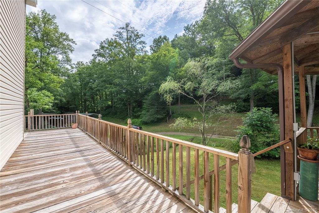 401 Cabe Road Sylva, NC 28779 - Photo 4 of 31 Gallery Image 4