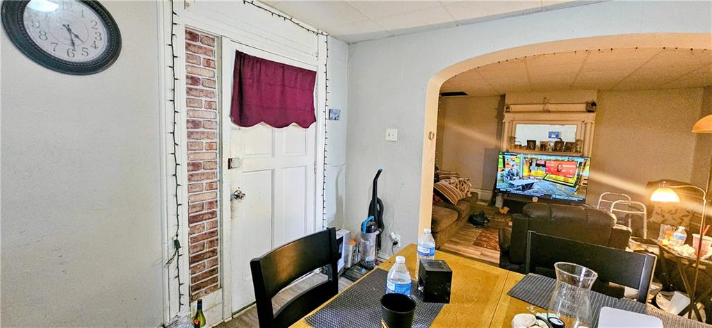 53 Carrick Avenue Pittsburgh, PA 15210 - Photo 19 of 48 1st Floor Unit
