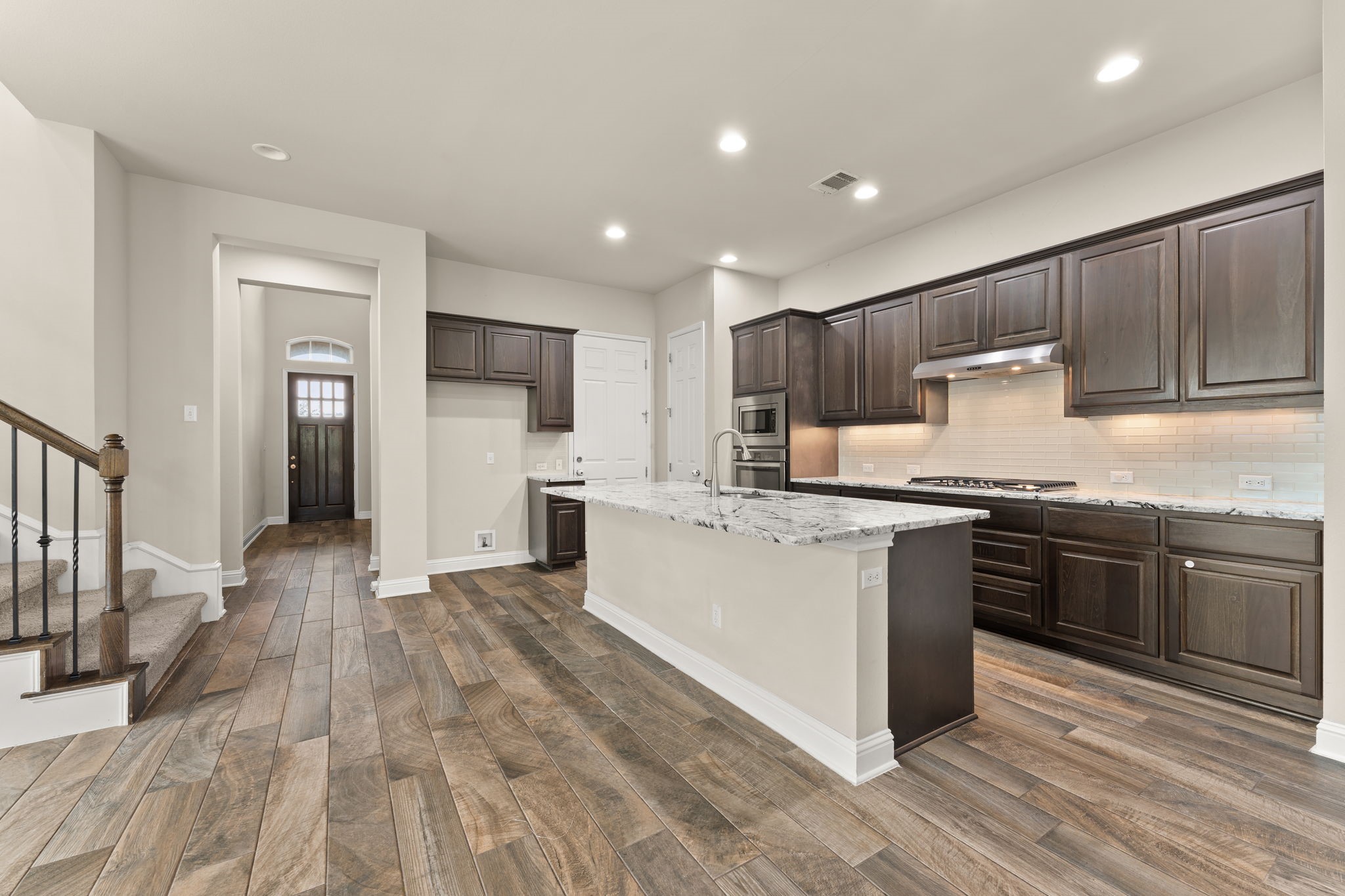 5600 Rio Chama Cove Austin, TX 78738 - Photo 3 of 14