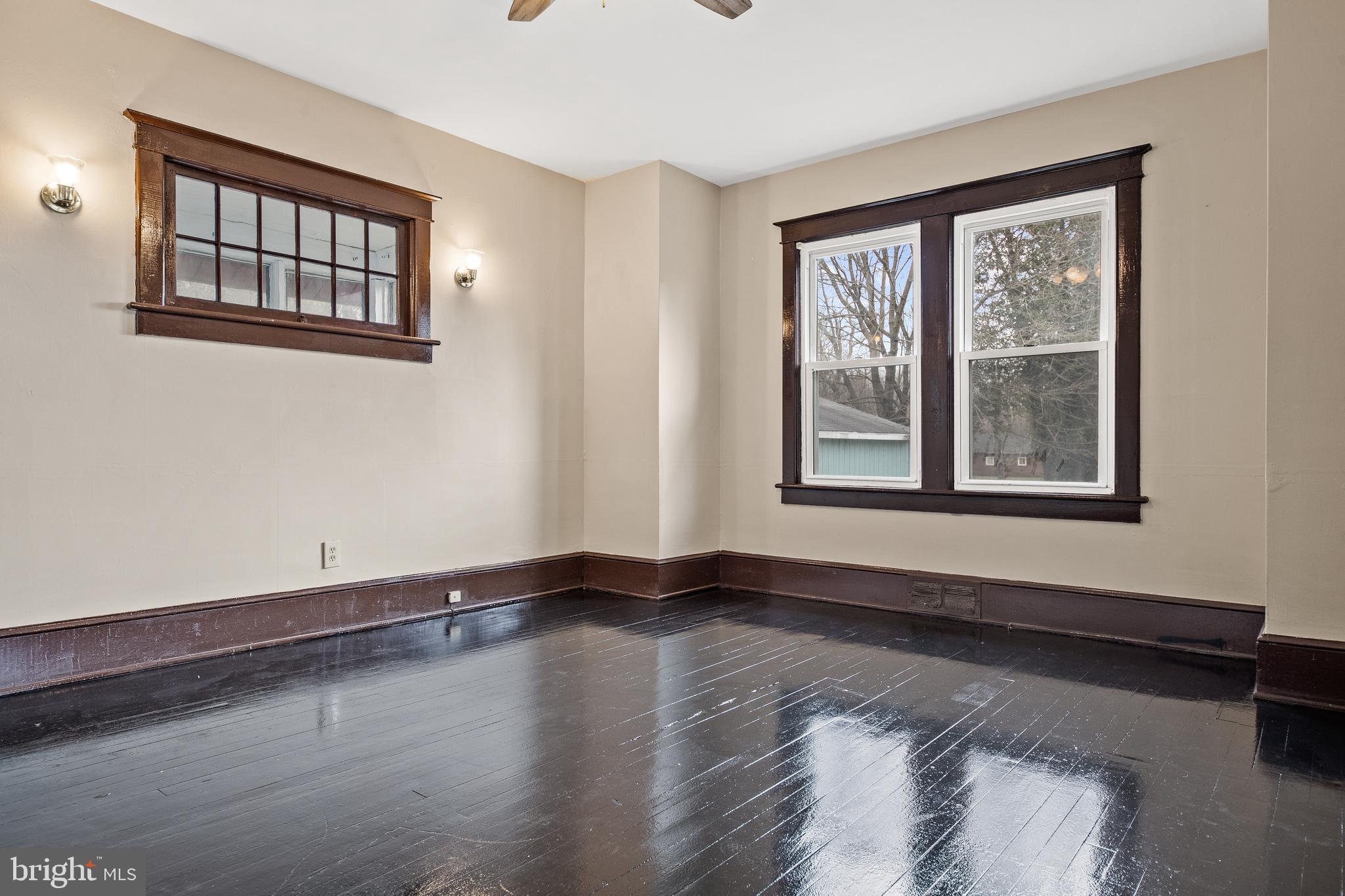 1909 South Main Road Vineland, NJ 08360 - Photo 11 of 38 Dining Room