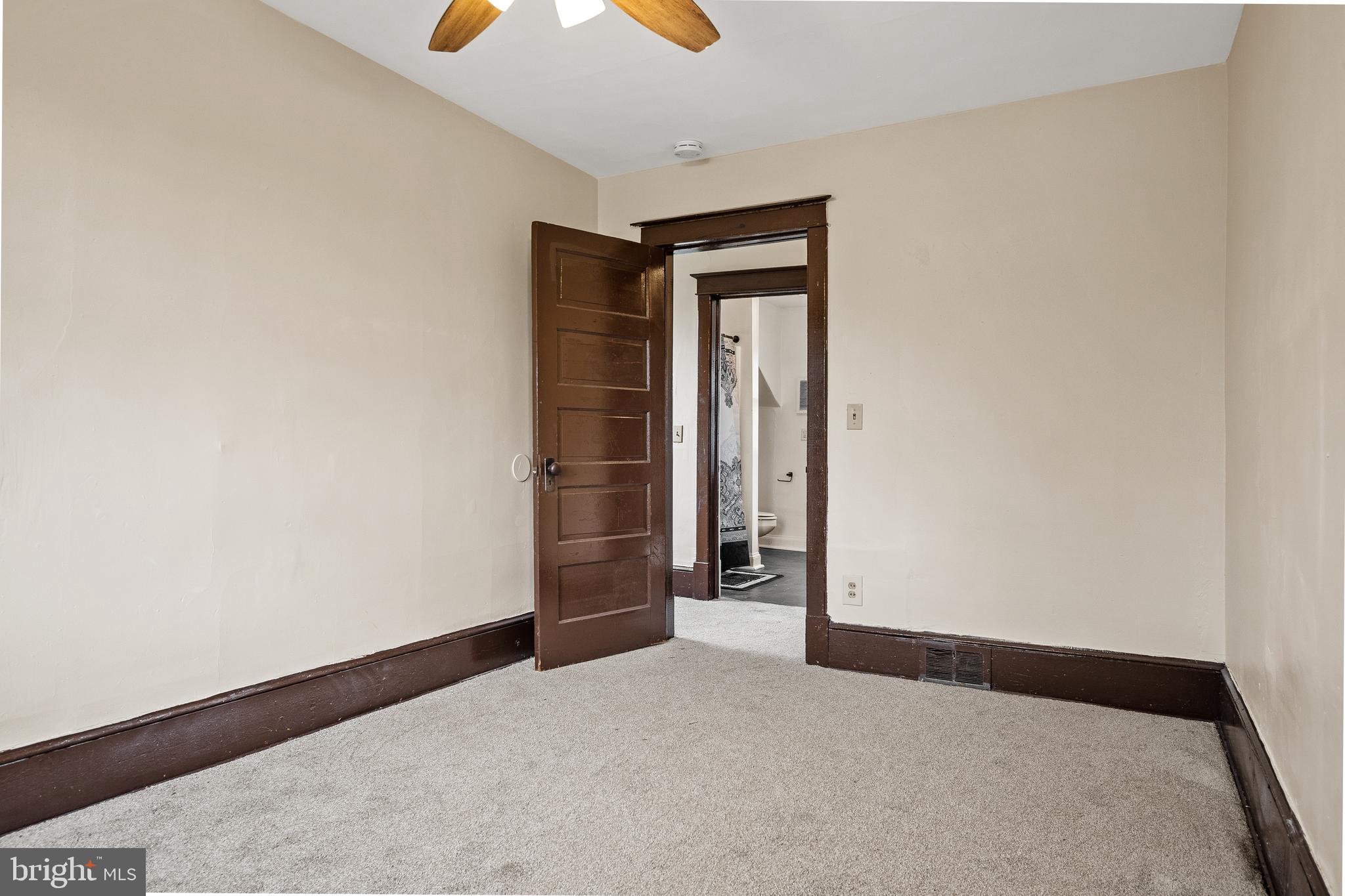 1909 South Main Road Vineland, NJ 08360 - Photo 19 of 38 Bedroom 1