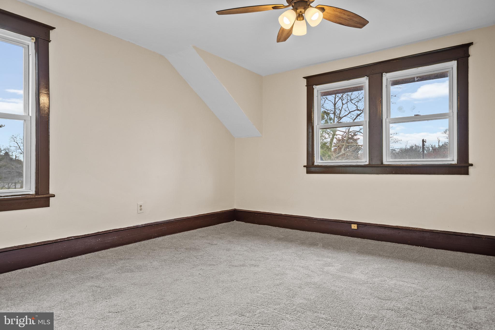 1909 South Main Road Vineland, NJ 08360 - Photo 20 of 38 Bedroom 2