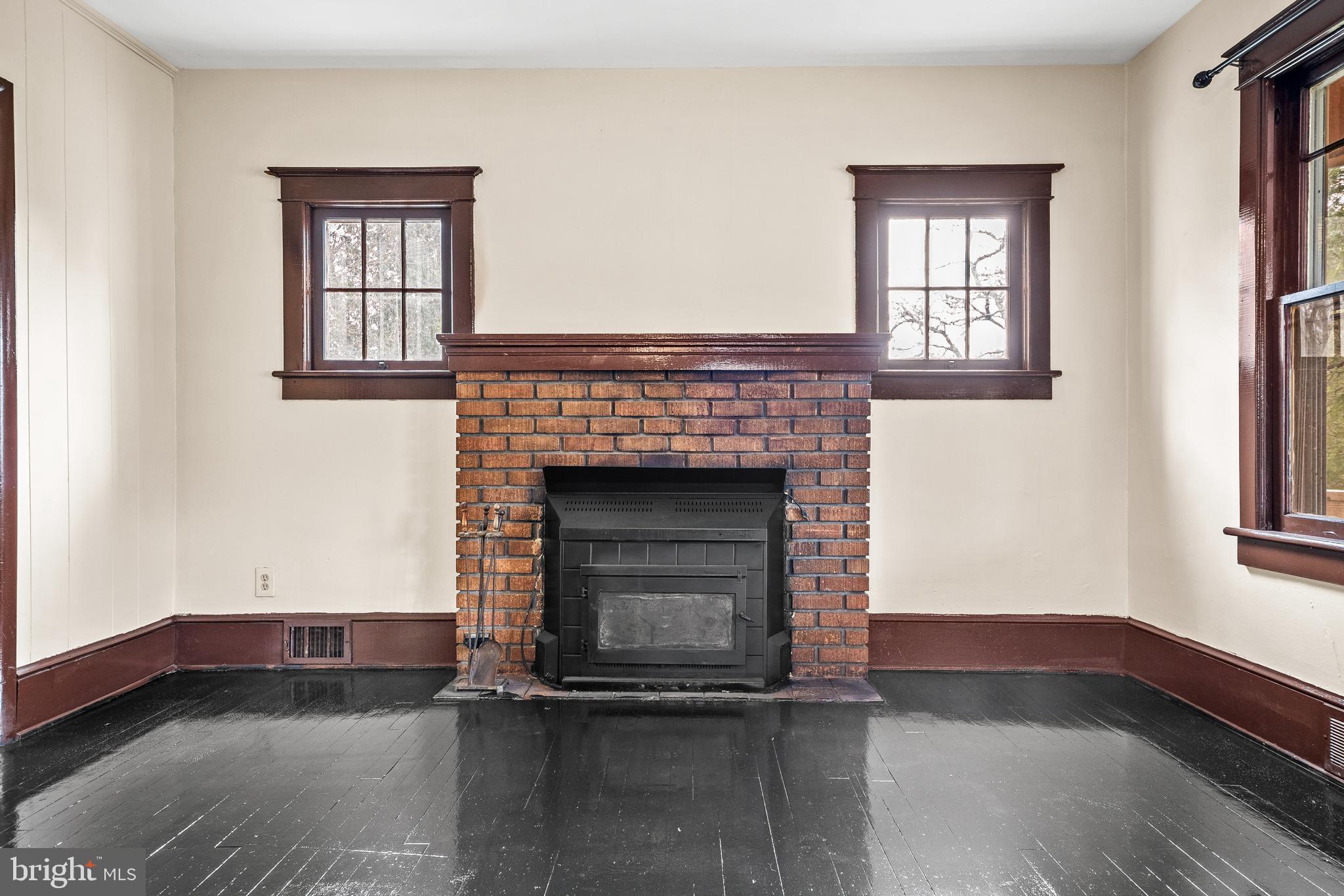 1909 South Main Road Vineland, NJ 08360 - Photo 8 of 38 Living room, fireplace as is