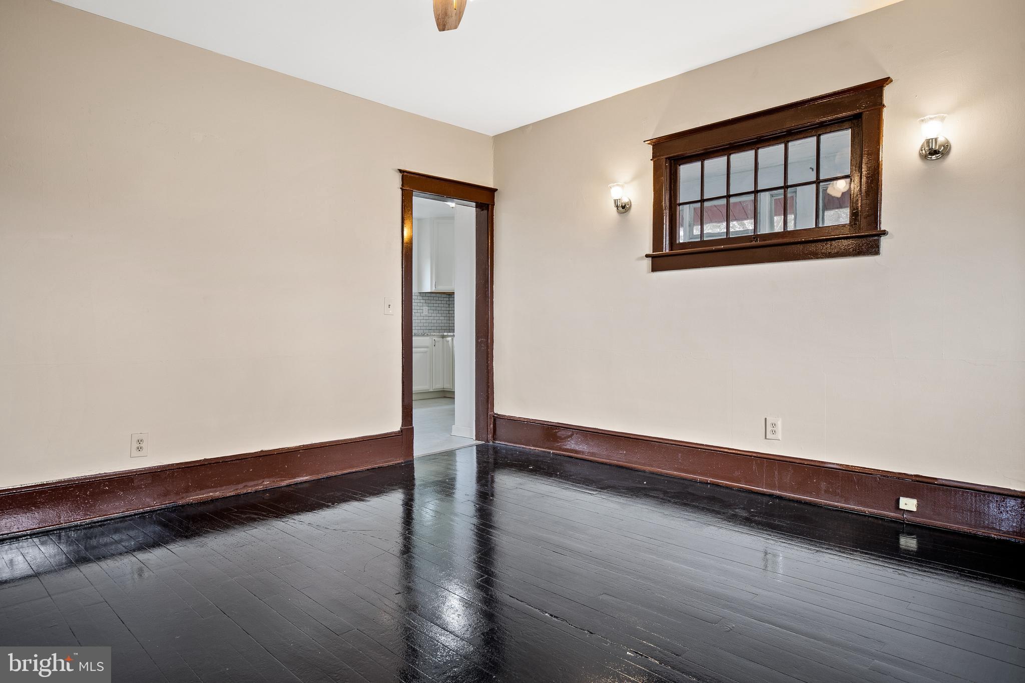 1909 South Main Road Vineland, NJ 08360 - Photo 9 of 38 Dining room