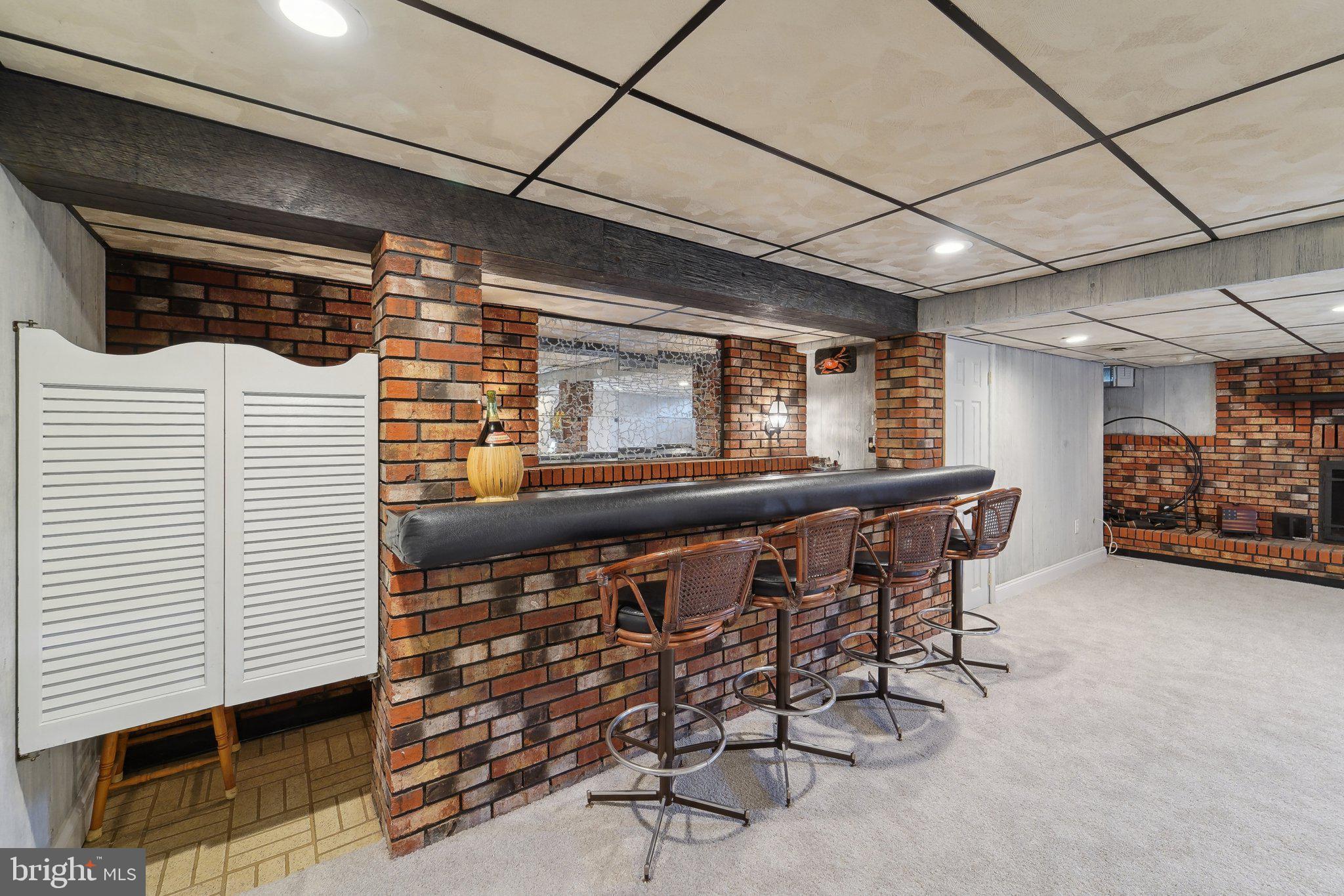 901 Mark Road Baltimore, MD 21225 - Photo 24 of 39 a view of a chairs in a room