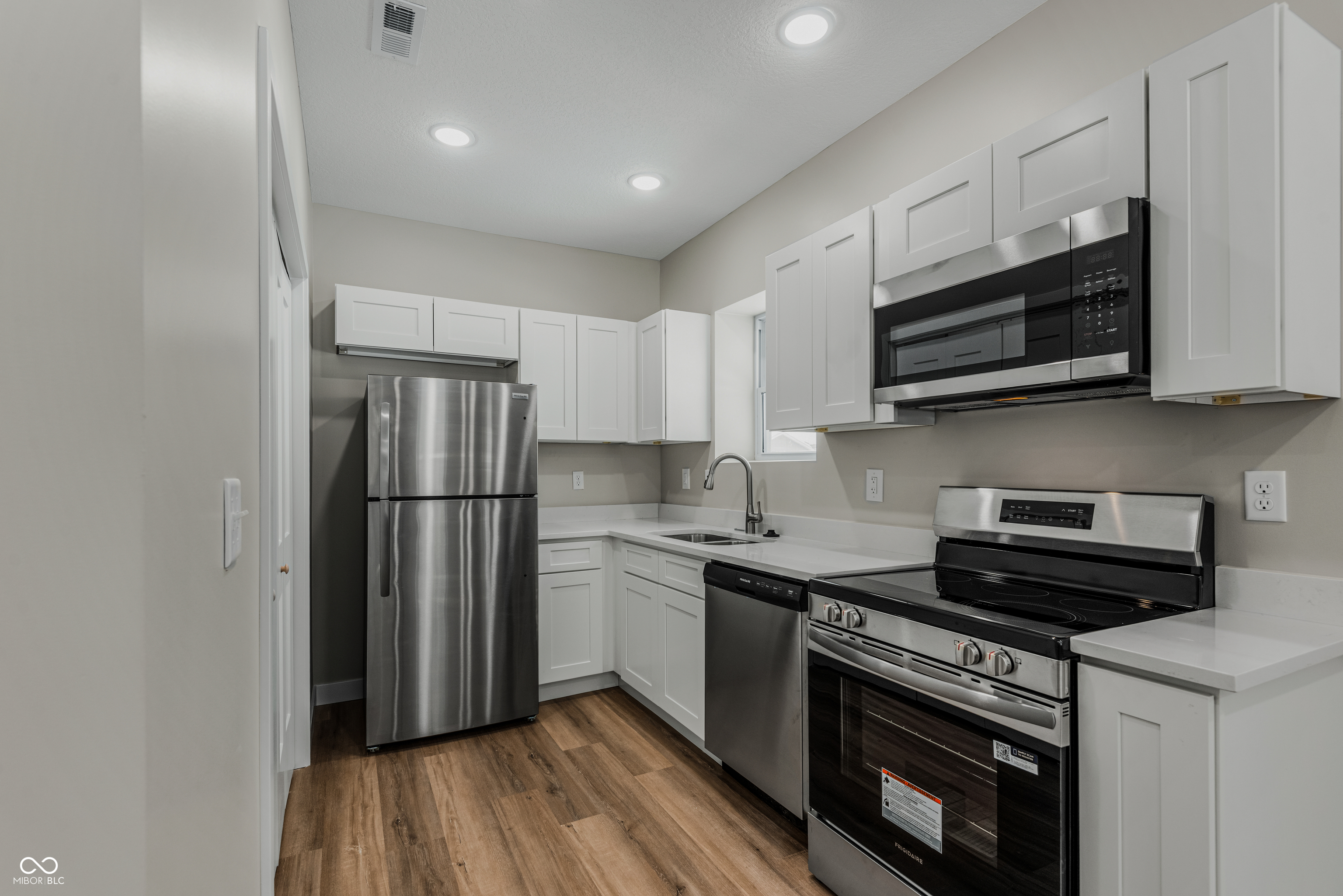 1802 California Street Columbus, IN 47201 - Photo 11 of 24