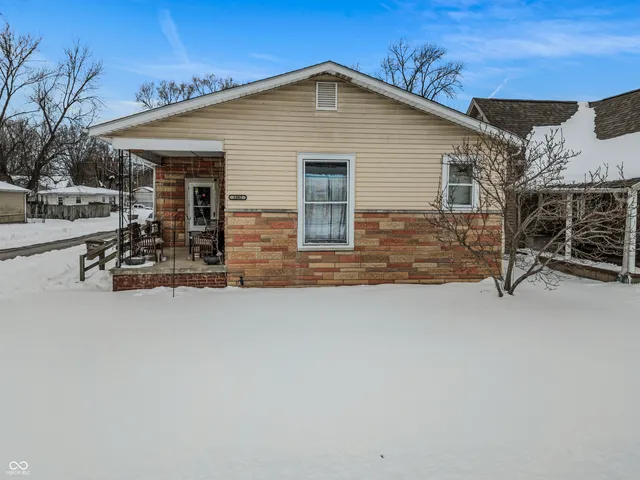 $255,000 | 1802 California Street, Columbus, IN 47201