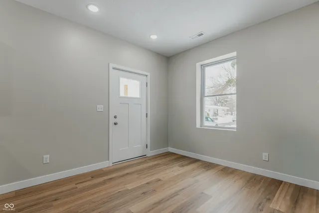 $255,000 | 1802 California Street, Columbus, IN 47201