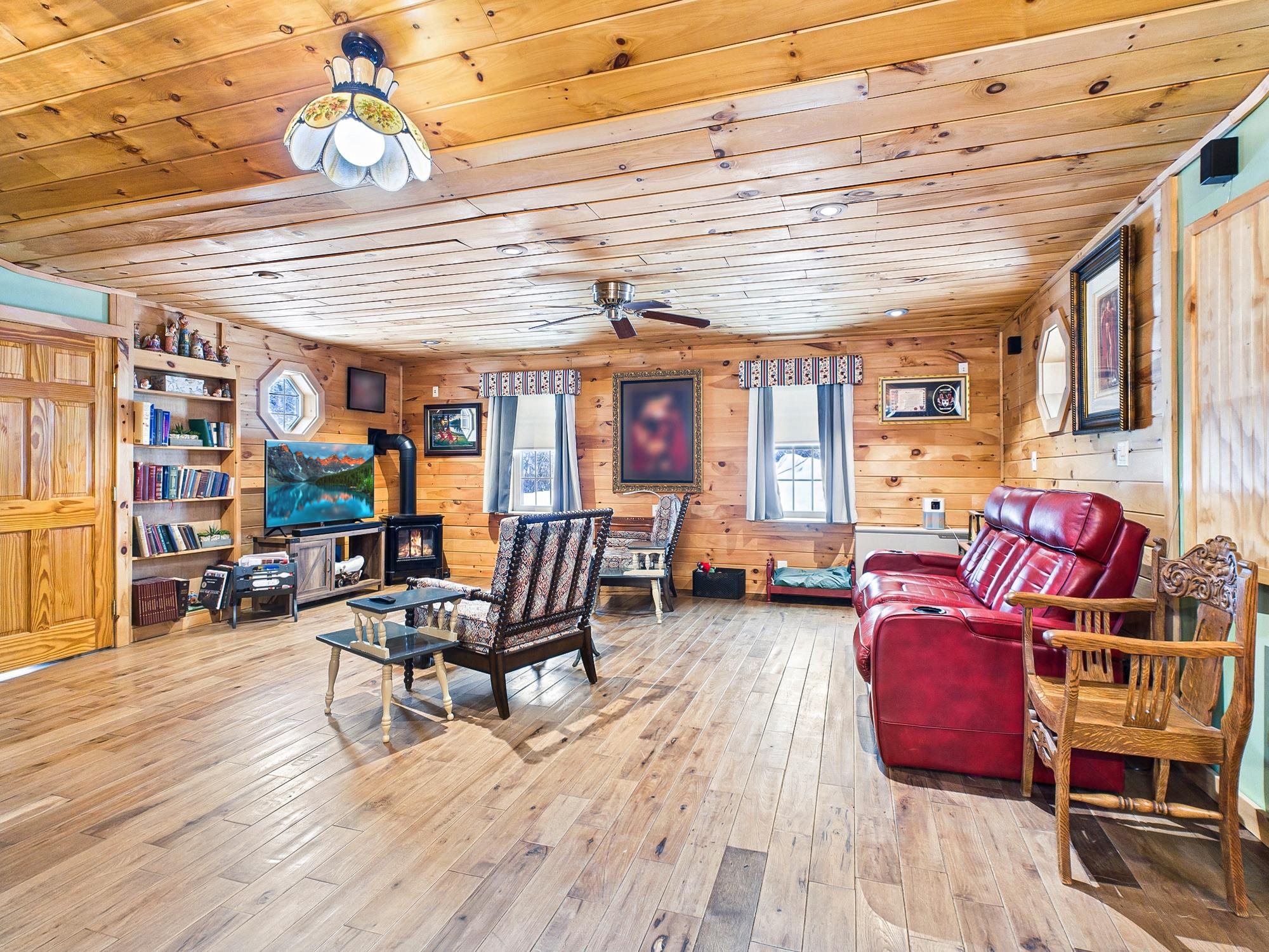 361 Jackson Lodge Road Canaan, VT 05903 - Photo 10 of 58