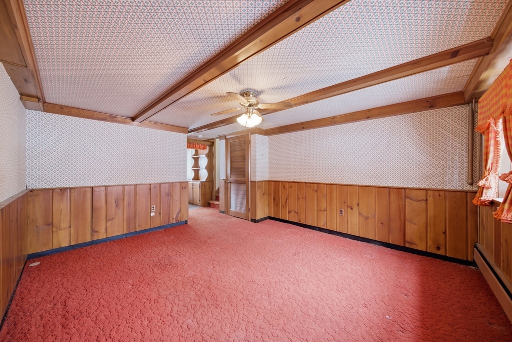 105 Edgewater Road Agawam, MA 01001 - Photo 27 of 41