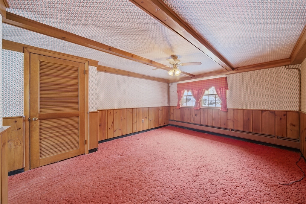 105 Edgewater Road Agawam, MA 01001 - Photo 28 of 41