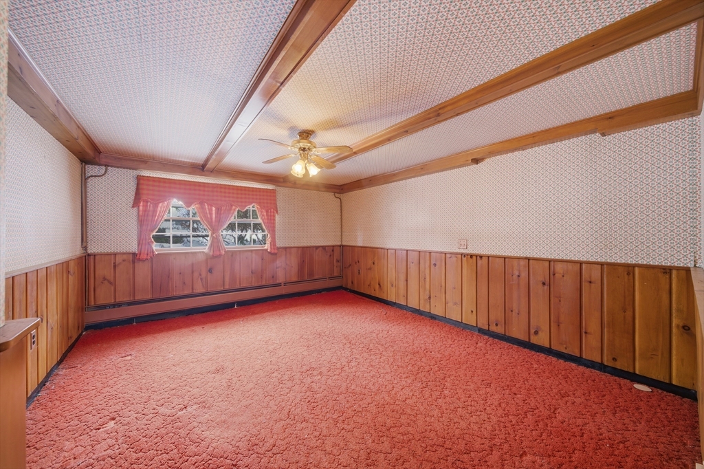 105 Edgewater Road Agawam, MA 01001 - Photo 29 of 41