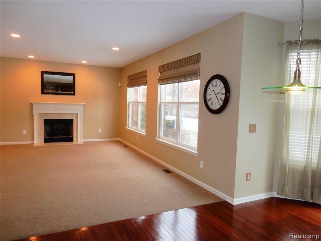 3382 Everett Drive Rochester, MI 48307 - Photo 32 of 92 FamilyRoom (Large).JPG