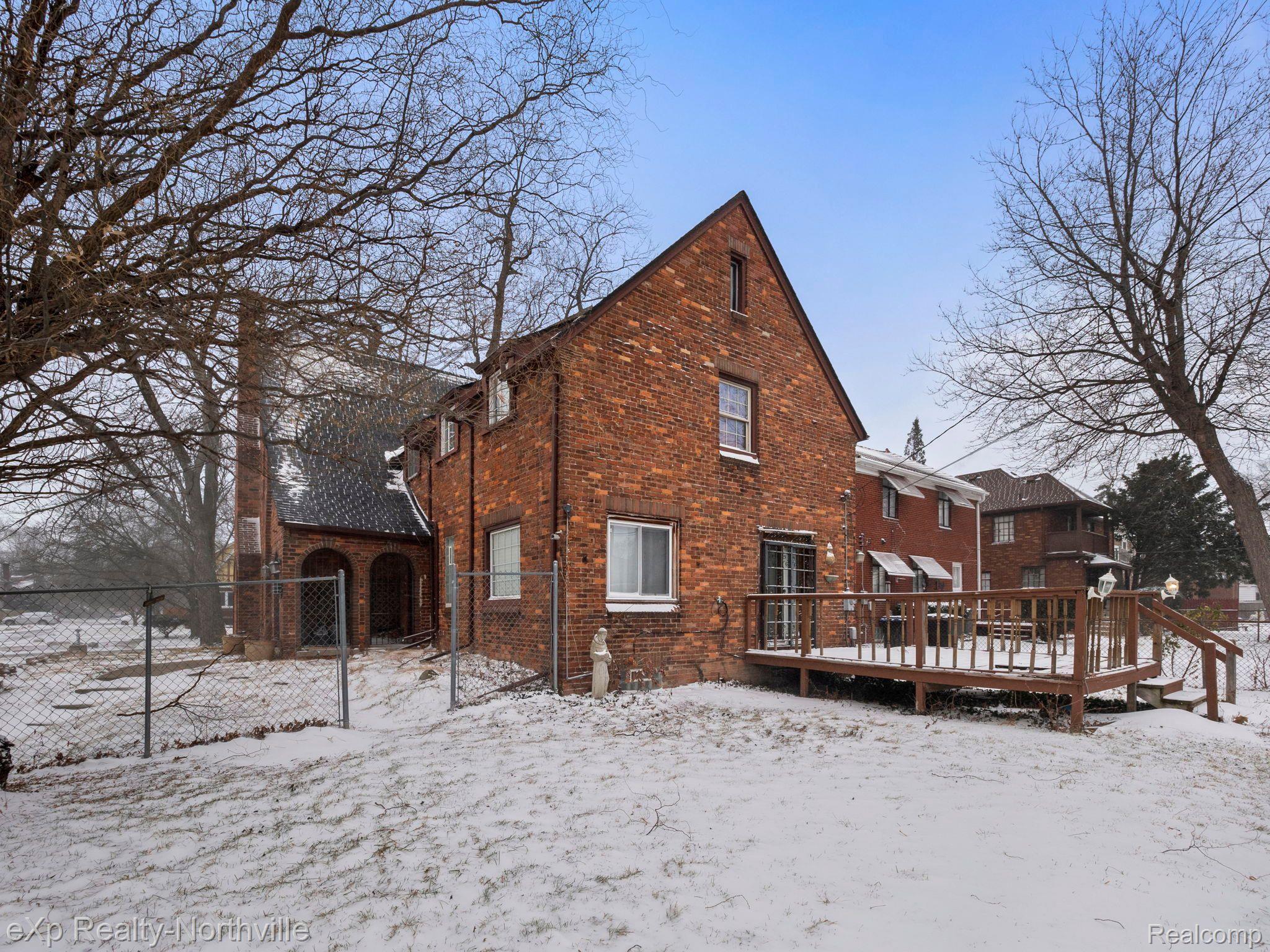 15804 Ashton Road Detroit, MI 48223 - Photo 5 of 24 Gallery Image 5