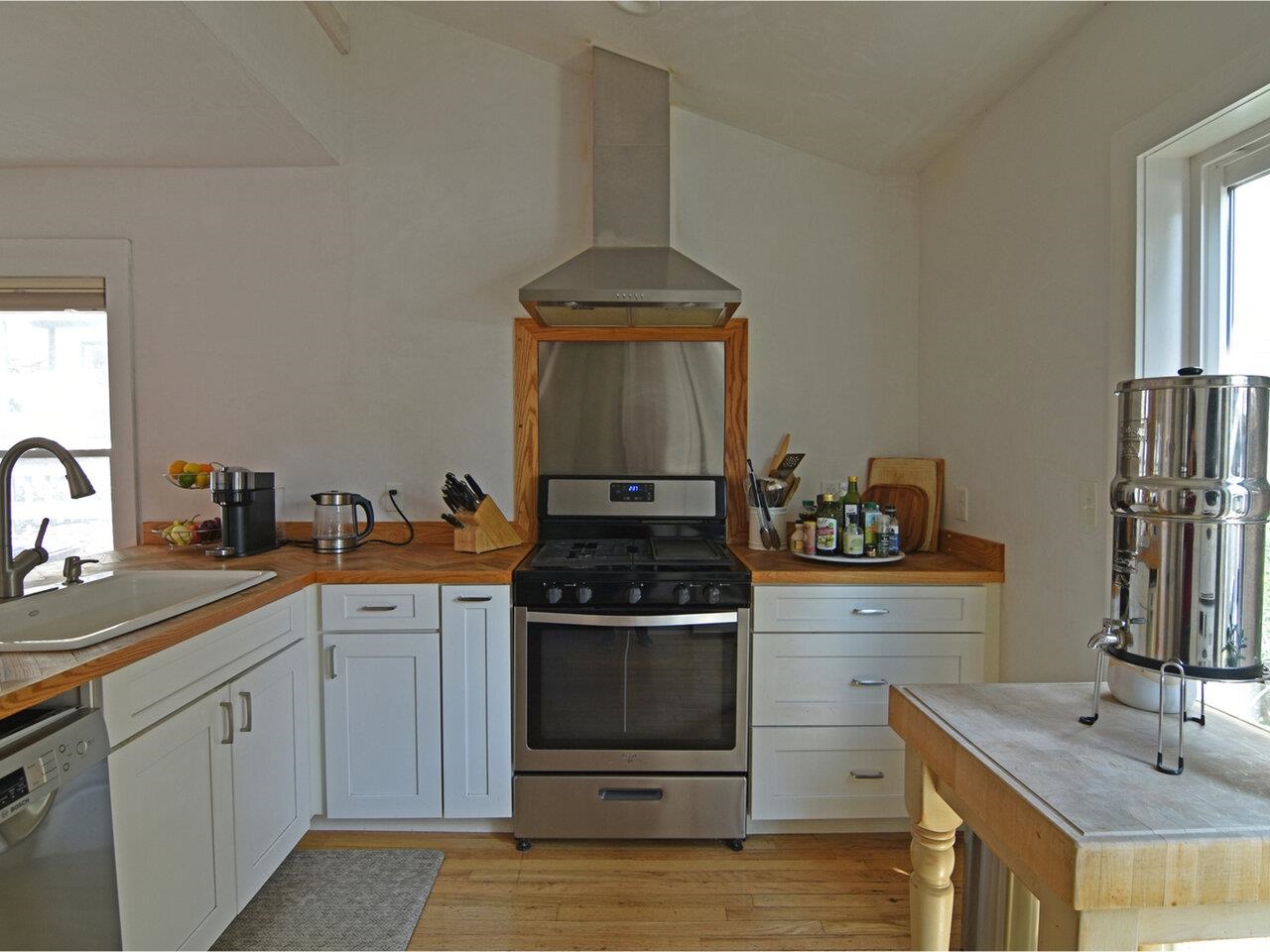 19 Spruce Street Burlington, VT 05401 - Photo 16 of 40