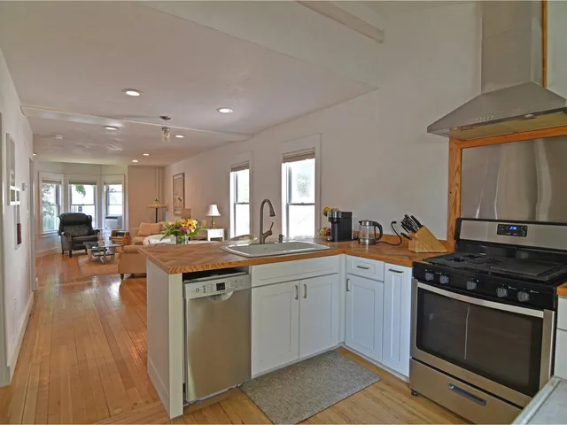 $639,000 | 19 Spruce Street, Burlington, VT 05401