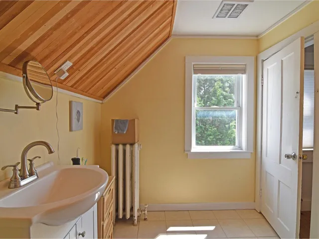 $639,000 | 19 Spruce Street, Burlington, VT 05401