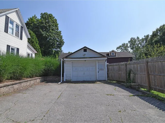 $639,000 | 19 Spruce Street, Burlington, VT 05401