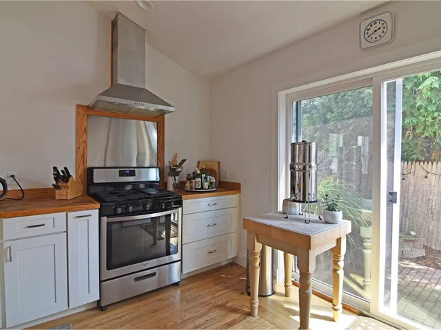 $639,000 | 19 Spruce Street, Burlington, VT 05401