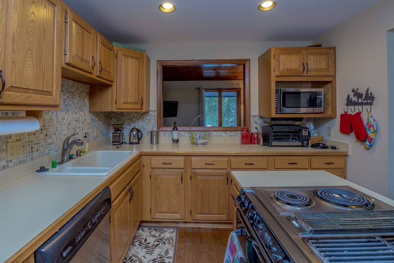 121 Stonehurst Manor Road, Unit 1A Conway, NH 03860 - Photo 3 of 33 Gallery Image 3