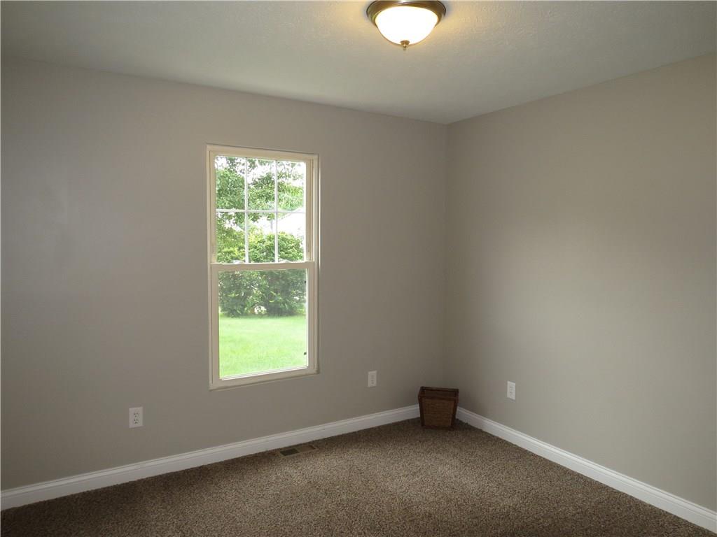 2958 Prairie Stream Way Columbus, IN 47203 - Photo 15 of 23 Gallery Image 15