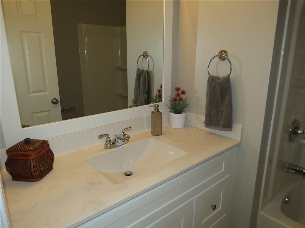 2958 Prairie Stream Way Columbus, IN 47203 - Photo 16 of 23 Gallery Image 16