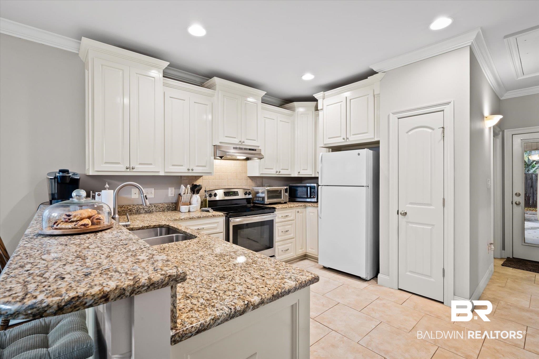 6036 Magnolia Place East Mobile, AL 36608 - Photo 7 of 19