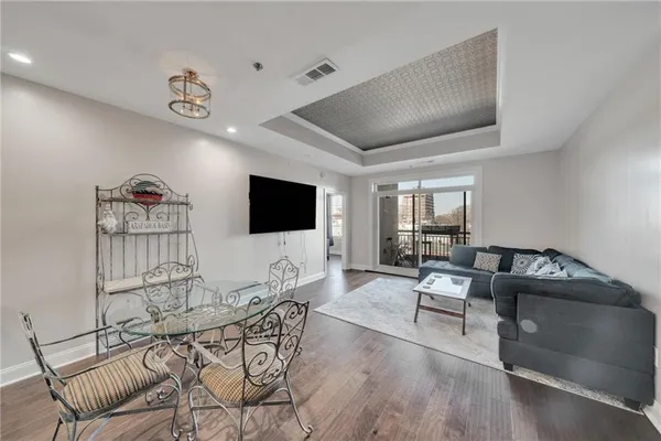 $3,000 | 325 East Paces Ferry Road Northeast, Unit 601, Atlanta, GA 30305