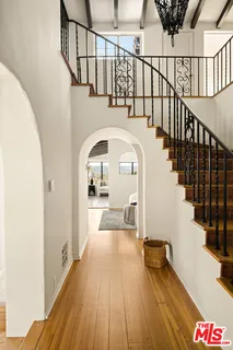 $3,695,000 | 3706 Effingham Place, Los Angeles, CA 90027