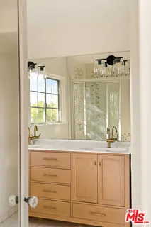 $3,695,000 | 3706 Effingham Place, Los Angeles, CA 90027