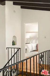 $3,695,000 | 3706 Effingham Place, Los Angeles, CA 90027