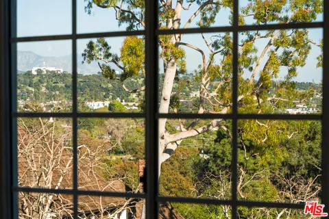 $3,695,000 | 3706 Effingham Place, Los Angeles, CA 90027