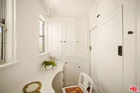 $3,695,000 | 3706 Effingham Place, Los Angeles, CA 90027