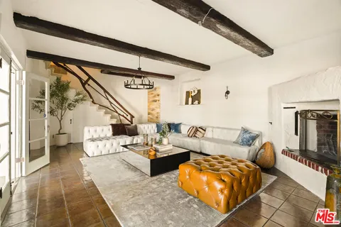 $3,695,000 | 3706 Effingham Place, Los Angeles, CA 90027