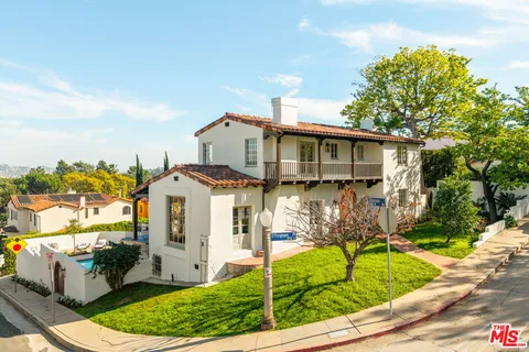 $3,695,000 | 3706 Effingham Place, Los Angeles, CA 90027