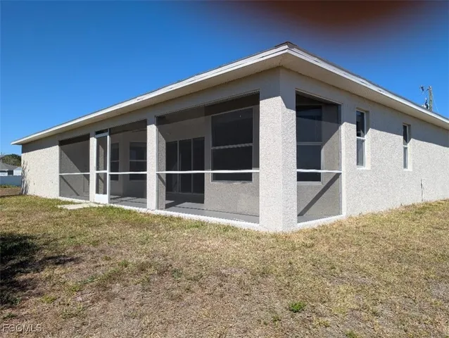 $2,000 | 1034 Southeast 5th Place, Cape Coral, FL 33990