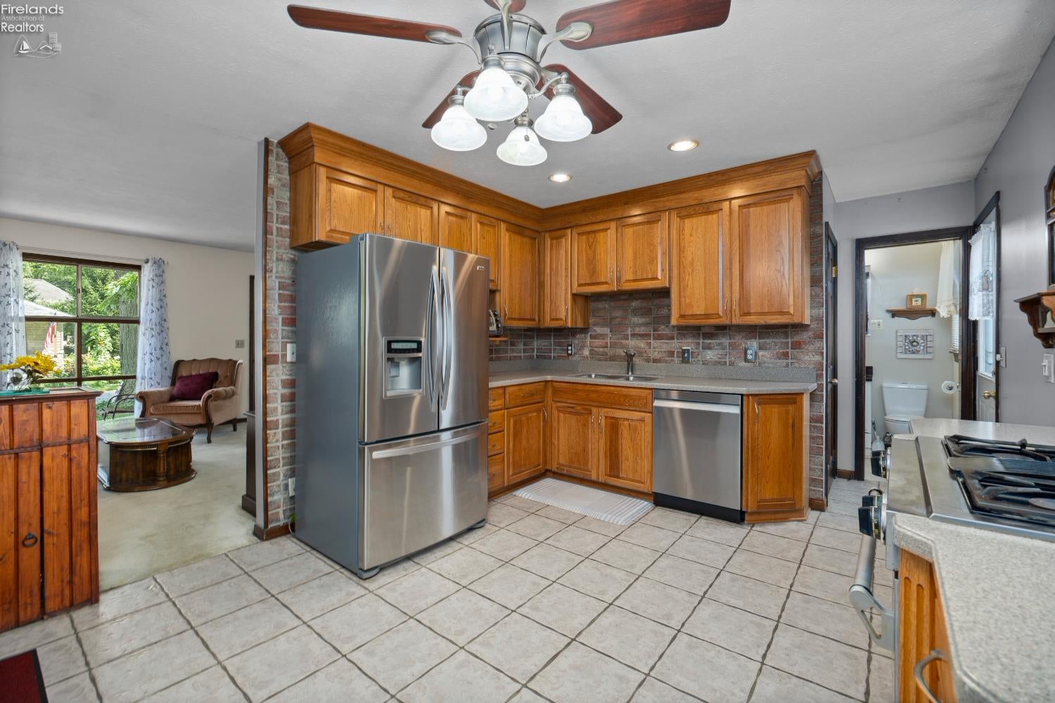 319 Ironwood Road Huron, OH 44839 - Photo 5 of 37 Gallery Image 5