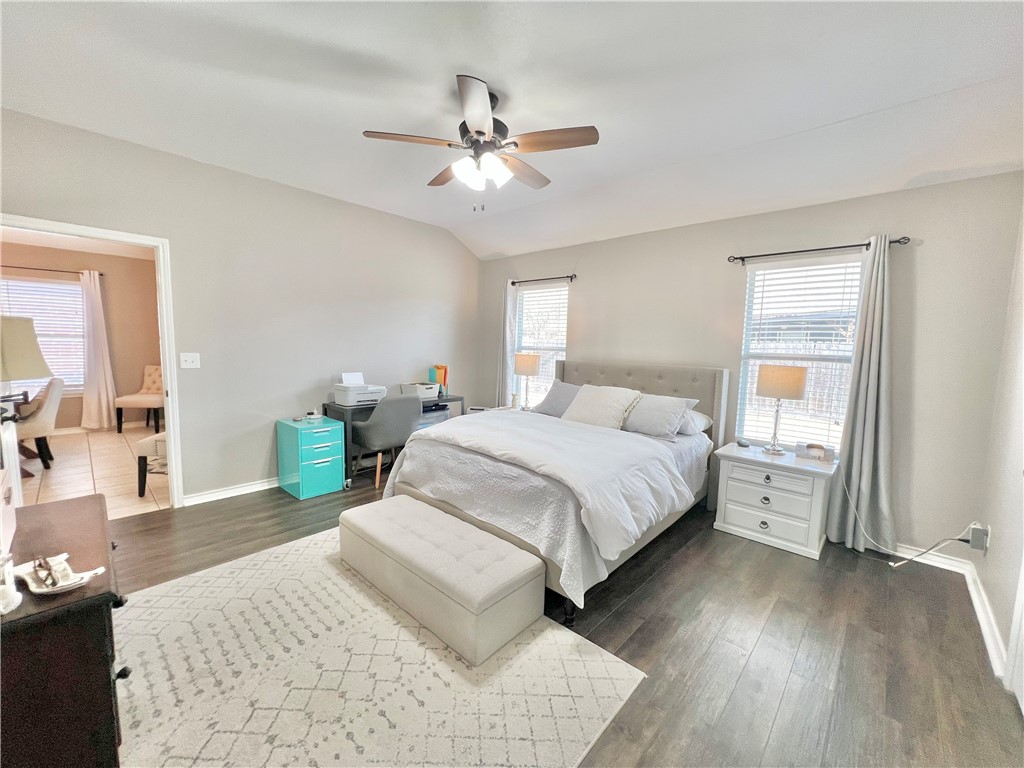 1111 Cupertino Street Portland, TX 78374 - Photo 15 of 33