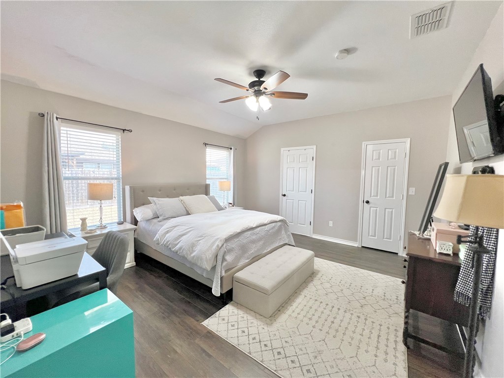 1111 Cupertino Street Portland, TX 78374 - Photo 16 of 33