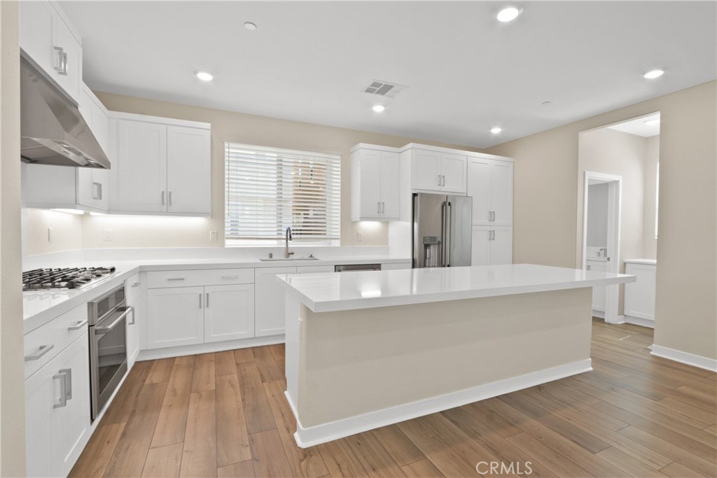 42 Welltree Way Rancho Mission Viejo, CA 92694 - Photo 25 of 33 Kitchen - natural