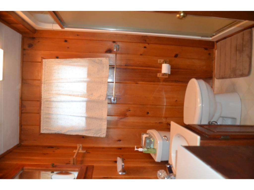 62 Harris Shore Road, Unit 6 Gilford, NH 03249 - Photo 5 of 9