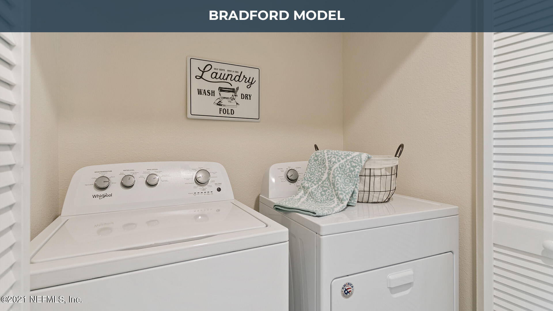 86682 Mainline Road Webster, FL 33597 - Photo 13 of 23 a utility room with dryer and washer